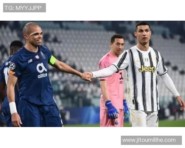 马丁内斯：从足球场上的传奇到生活中的启示与奋斗历程